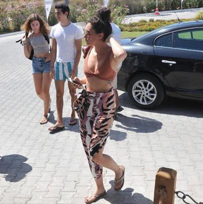 Hande Doğandemir Mert Fırat'la ilgili soruları yanıtsız bıraktı