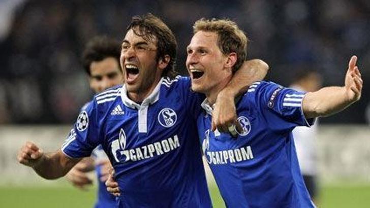 Schalke Raul'e güveniyor