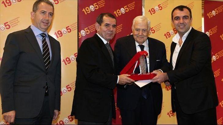 Serkan Hacıoğlu'na ödül