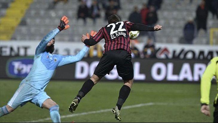 Volkan Demirel özür diledi