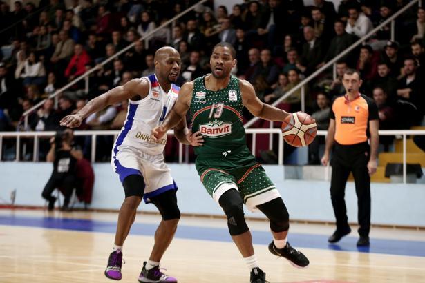 Banvit, Büyükçekmece'yi farklı geçti: 71-100