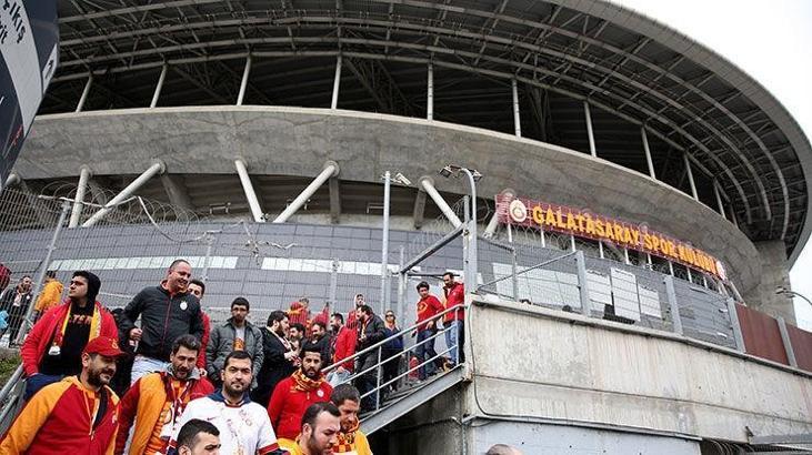 Galatasaray'dan kupalara kombine