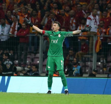 Galatasaray'da Fernando Muslera alarmı