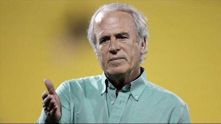 Neden hep Mustafa Denizli?