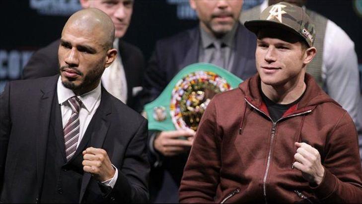 Canelo - Cotto ringe çıkıyor! FANATİK de orada...