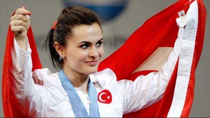 Milli halterciler dünya arenasında