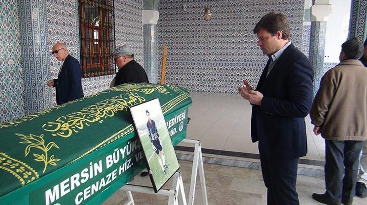 Eski kaleci Göksel Gencer, son yolculuğuna uğurlandı