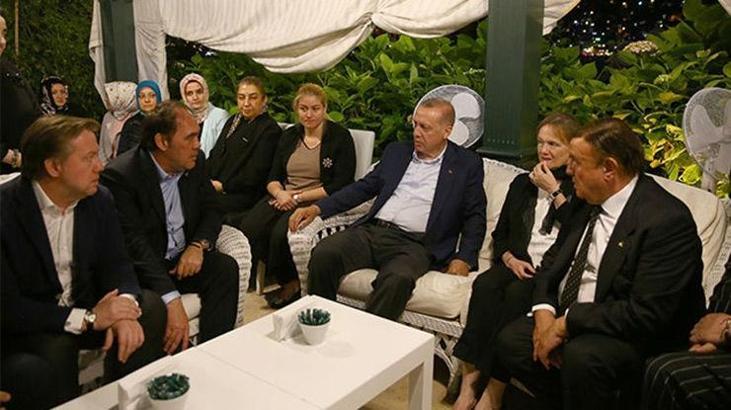 Cumhurbaşkanı Erdoğan, Demirören ailesine taziye ziyaretinde bulundu