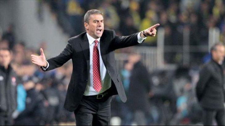 Hamzaoğlu, Başakşehir maçına hangi 11'le çıkacak?