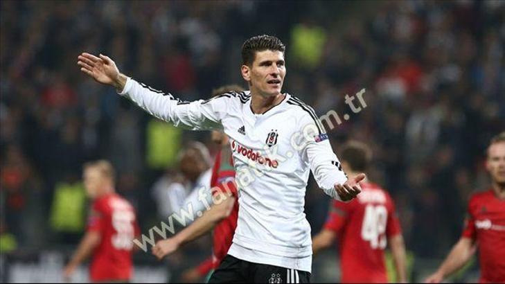 United'ın Mario Gomez ısrarı