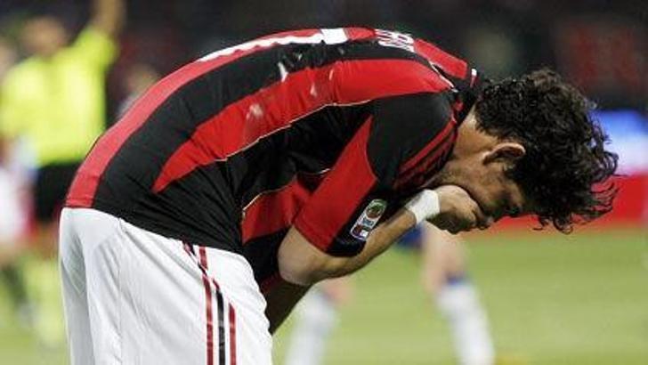 Pato 2-3 hafta yok
