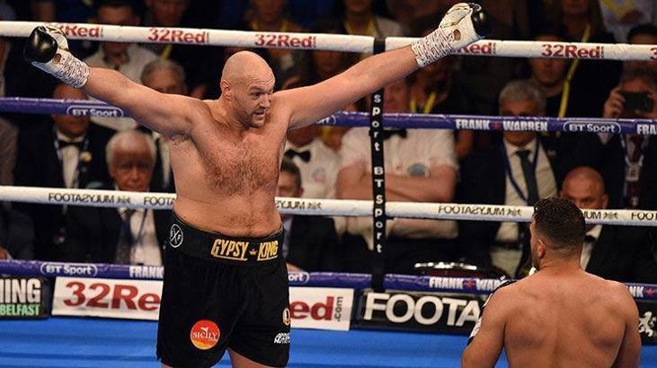 Tyson Fury ringe döndü