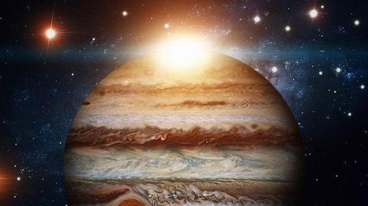 NASA, Jüpiter'deki şimşeklerin sırrının çözüldüğünü açıkladı