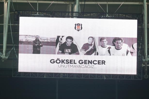 Vodafone Park'ta Göksel Gencer için saygı duruşu