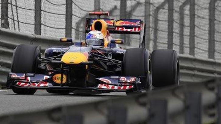 Vettel yine ilk sırada