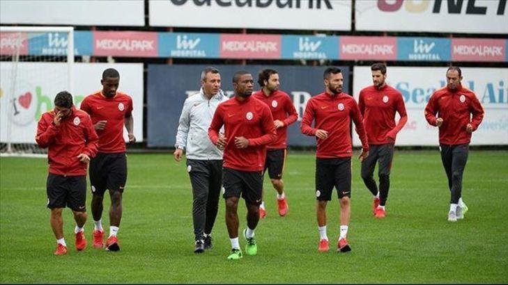 FİKSTÜR ŞOKU! Galatasaray zorlu maçları
