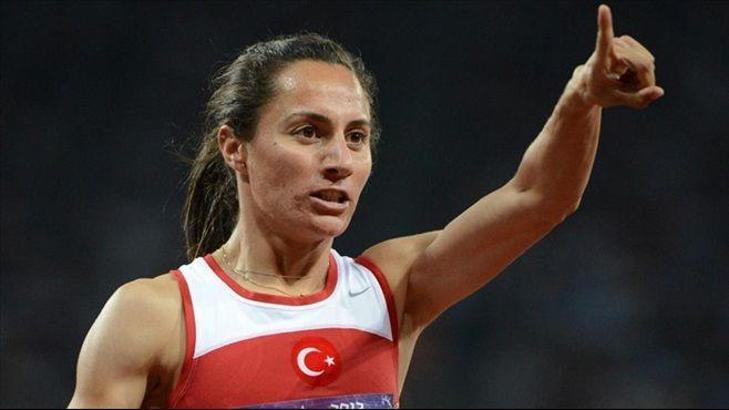 Aslı Çakır Alptekin'e şantaj!