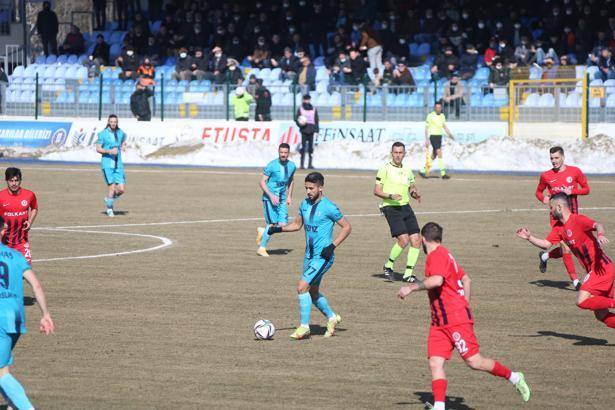 Belediye Kütahyaspor-Bergama Belediyespor maç sonucu: 2-1