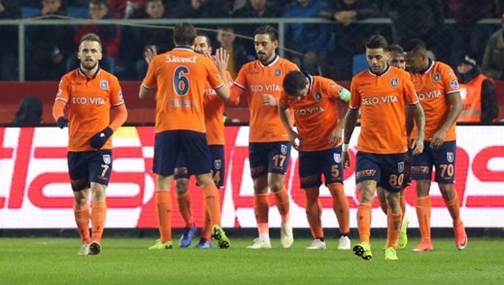 Başakşehir'in yıldızları sadece 100 TL!