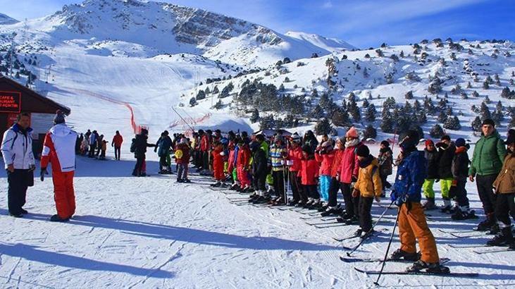 Erzincan'da Kayak Temel Eğitim kursu başladı