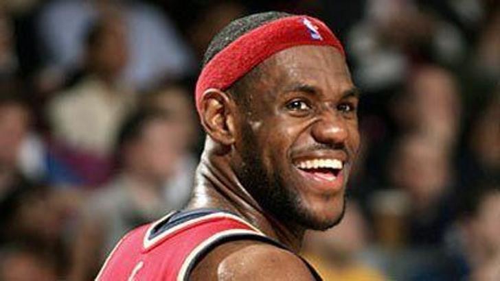 Lebron James Livepool'a ortak oldu