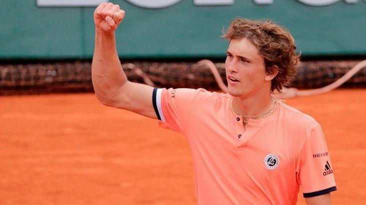 Alexander Zverev'den epik galibiyet!