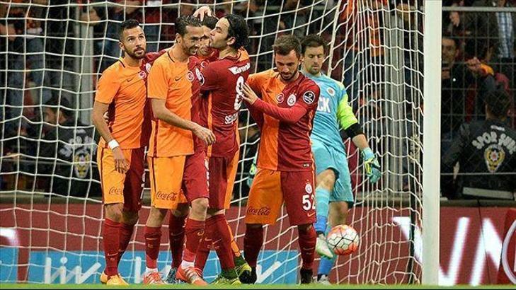 Galatasaray yönetiminden Benfica atağı!
