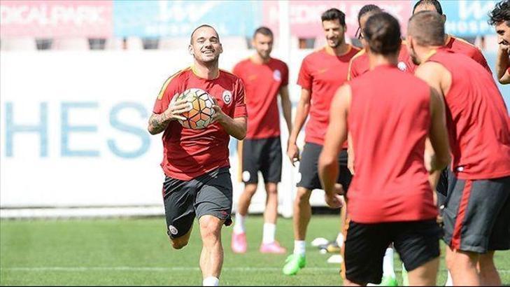 Sneijder'e Milli oyunculardan jest