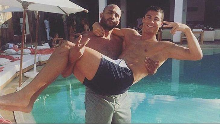 CR7'den çılgın tatil!