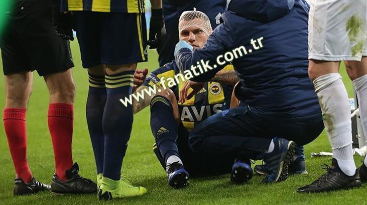 Martin Skrtel'in kafasına yabancı madde isabet etti!