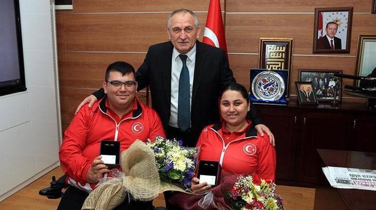 Ömer Aşık: Bizler küçük şehrin büyük öyküsüyüz