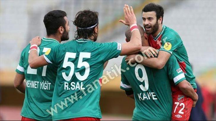 Ayhan Akman, Karşıyaka'ya farklı başladı