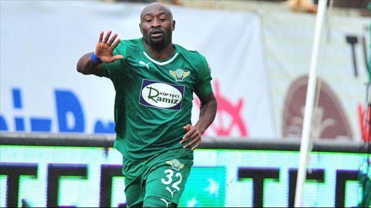 Lomana LuaLua'ya 'parmak' cezası