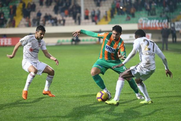 Ozan Tufan, 443 gün sonra sahada