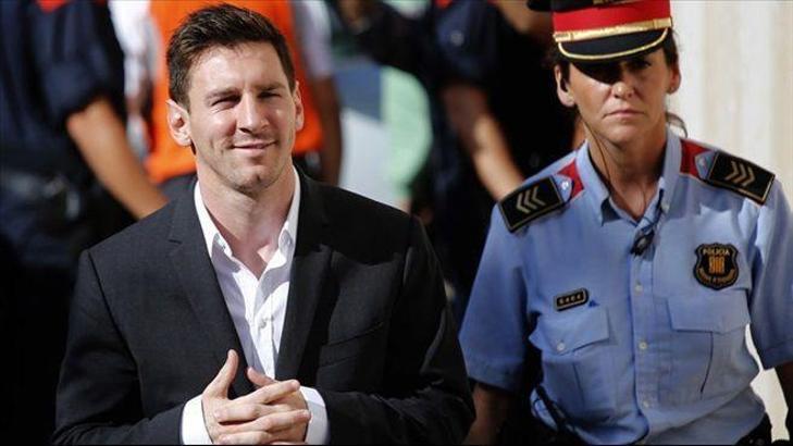 Messi'ye şok! Hapis cezası alabilir