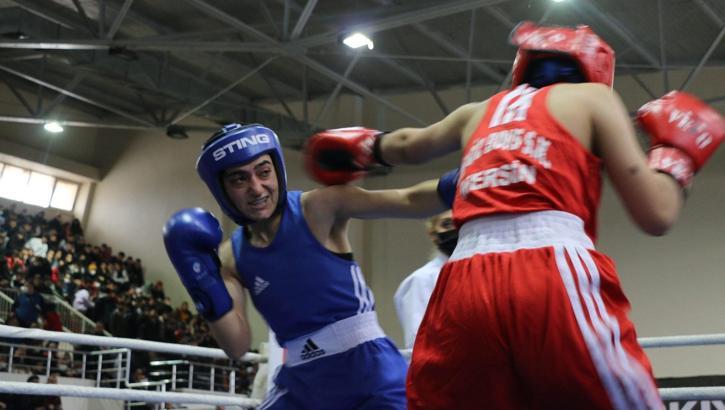 Oral Arslan Genç Erkekler ve Kadınlar Ferdi Boks Şampiyonası başladı