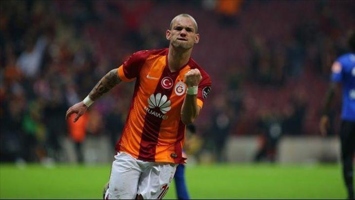Sneijder'den yıllar sonra gelen Galatasaray itirafı! 'Zorunda kaldım' - Resim : 1