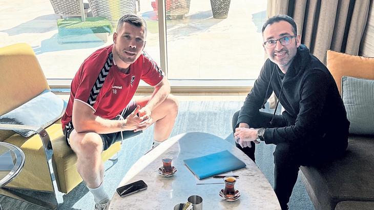 Lukas Podolski: Löw gelirse mutlu olacak!