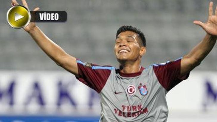 Teofilo'dan bir skandal daha