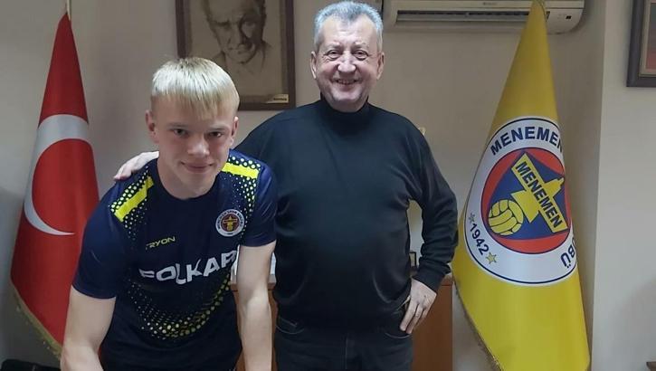 Menemenspor'a taze kan geldi