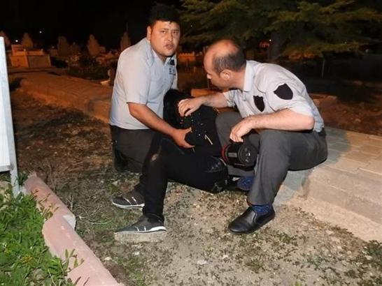 Çorum'da geceleri mezarlıkta ağlayan 'gizemli kız' yakalandı