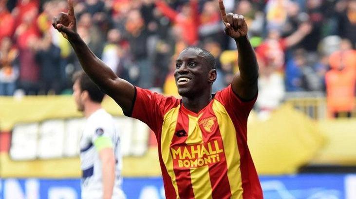 Beşiktaş'ın ilgilendiği Demba Ba'dan flaş paylaşım!