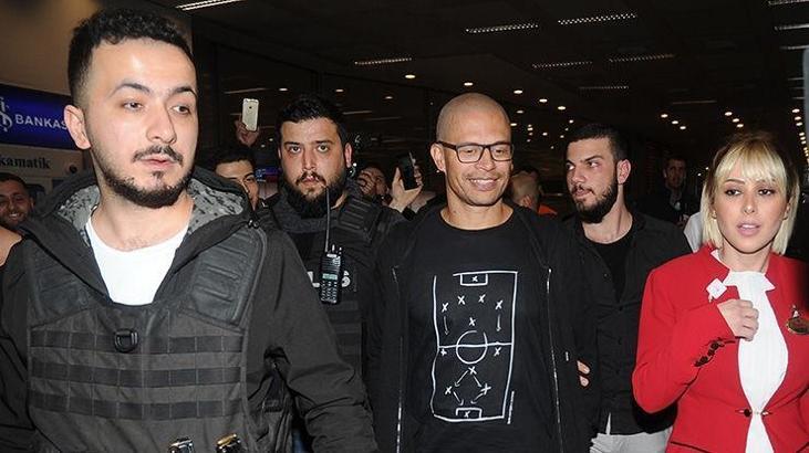 Alex'i Türkiye'ye kim getirdi? Herkes merak ediyor...