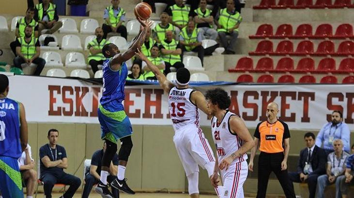 Eskişehir Basket: 98 - TOFAŞ: 99
