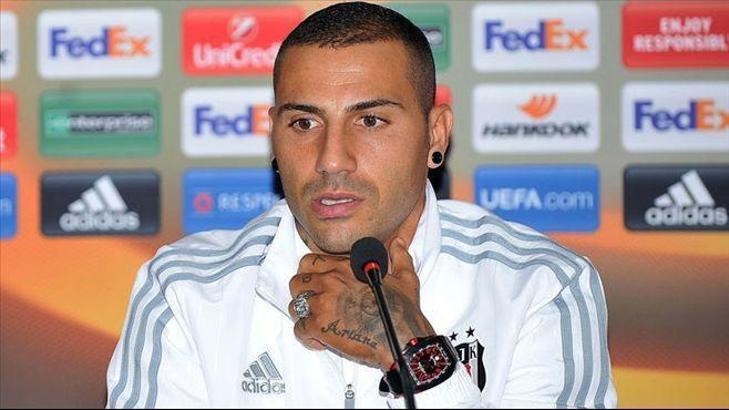 Sporting'İn şifreleri Quaresma'dan