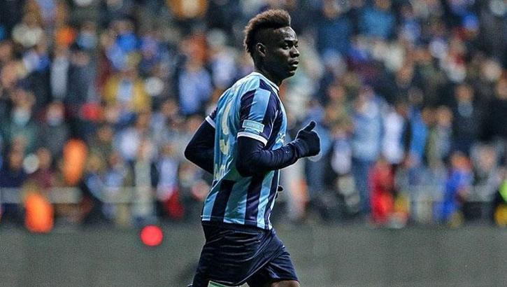 Roberto Mancini: Balotelli, Manchester City'ye geldiğinde inanılmaz bir yetenekti