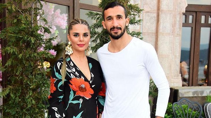 Mehmet-Selda Topal çifti huzurevi sakinleri ile bir araya geldi