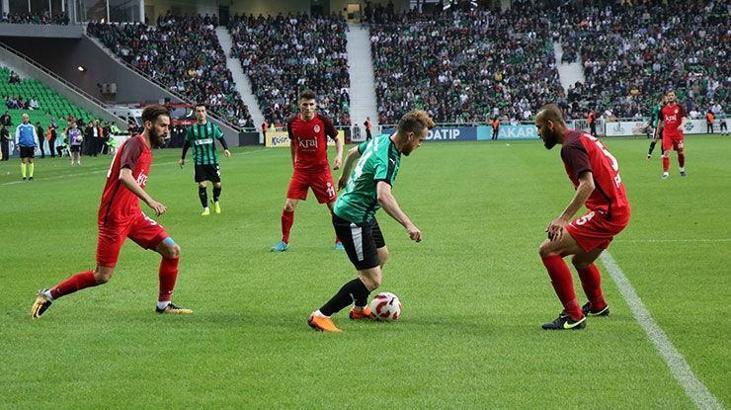 Sakaryaspor - Gümüşhanespor maç sonucu: 2-1
