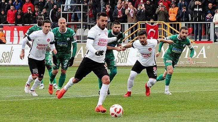 İbrahim Akdağ, Ümraniyespor'u zirveye taşıyor