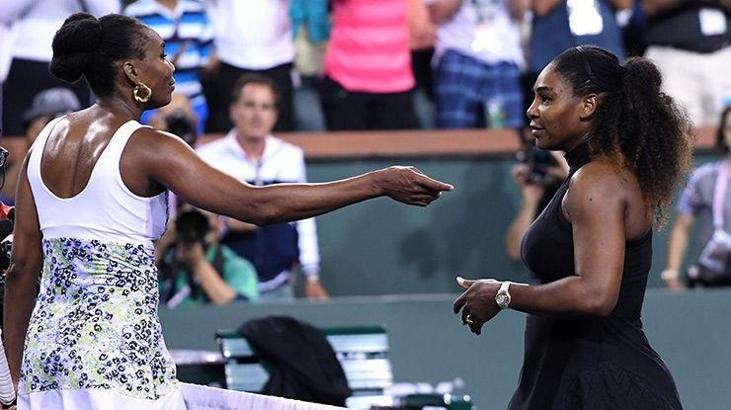 Serena Williams, Indian Wells'te ablasına takıldı